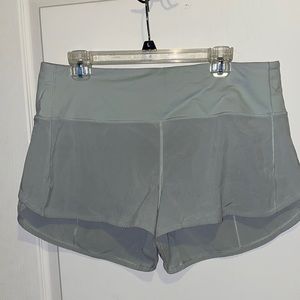 LuLulemon Shorts with liner